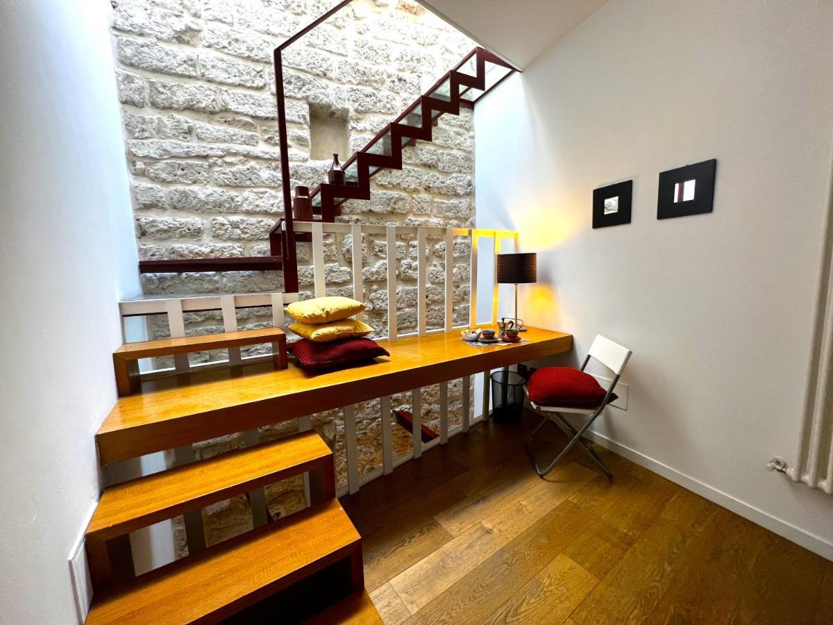 Palazzo Barone,nel Cuore Del Borgo Antico. Appartement *