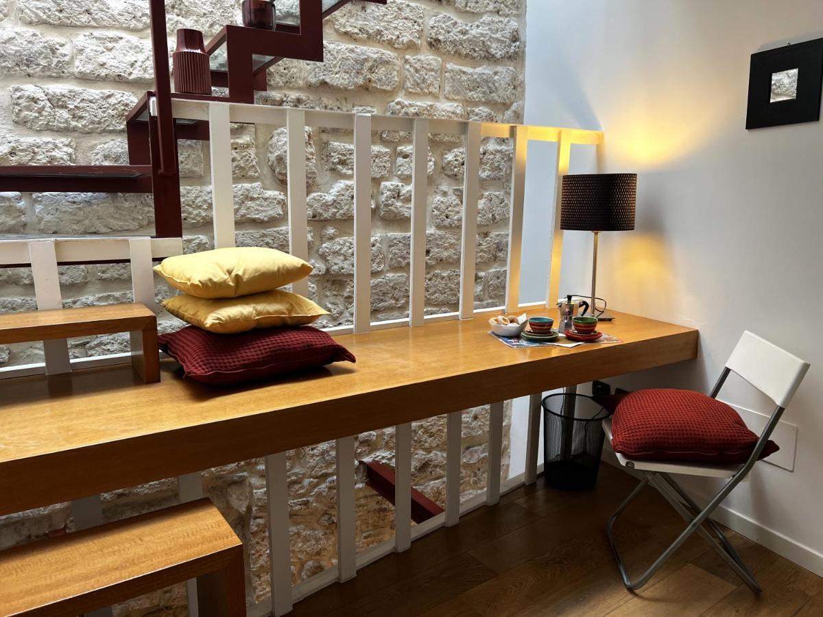 Palazzo Barone,nel Cuore Del Borgo Antico. Apartamento *